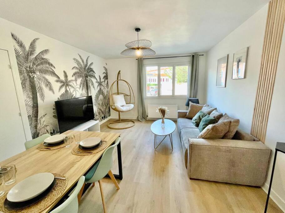 L'Instant Present - Calme & Elegant Proche Gare Apartment Roanne Bagian luar foto