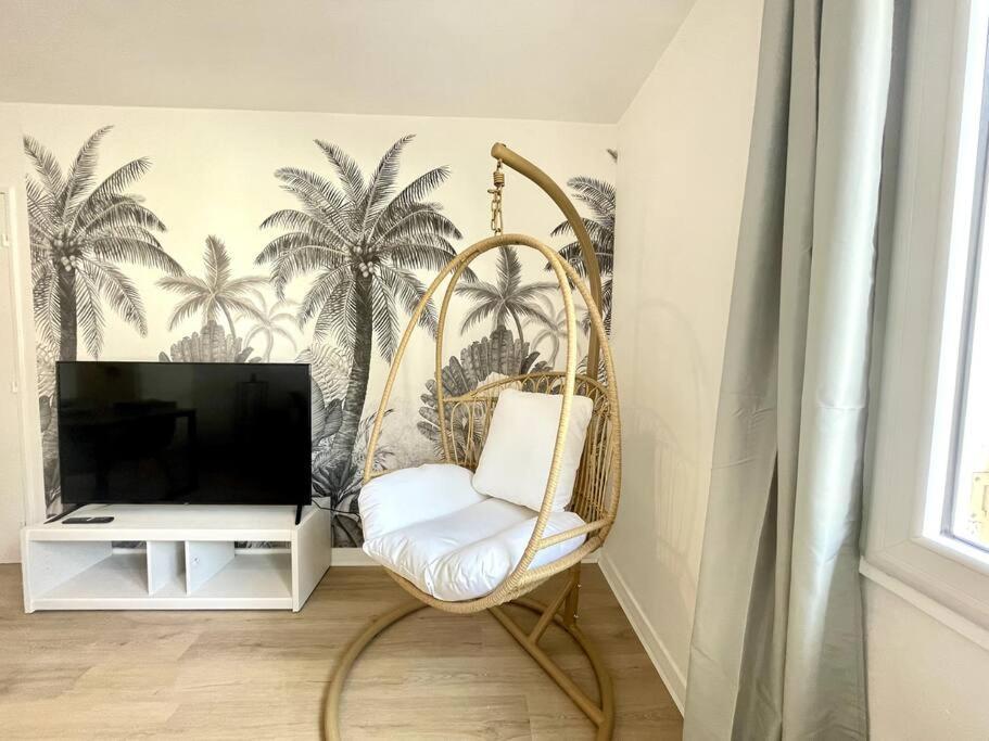 L'Instant Present - Calme & Elegant Proche Gare Apartment Roanne Bagian luar foto