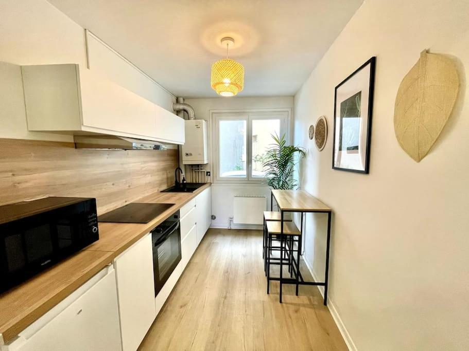 L'Instant Present - Calme & Elegant Proche Gare Apartment Roanne Bagian luar foto